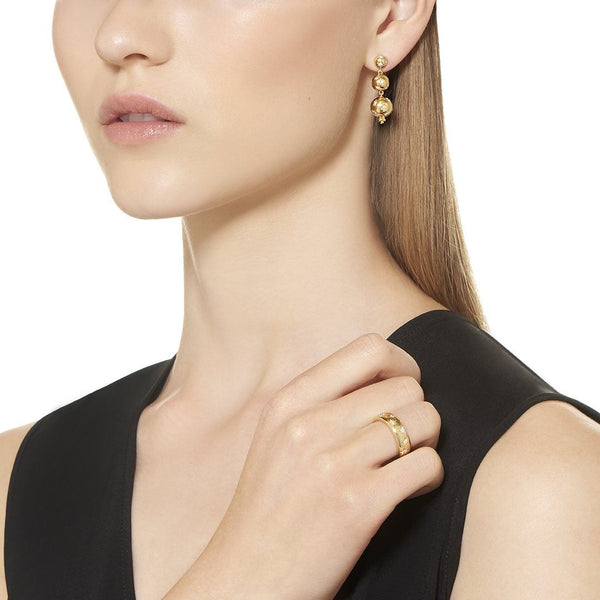 18K Diamond Cosmos Band